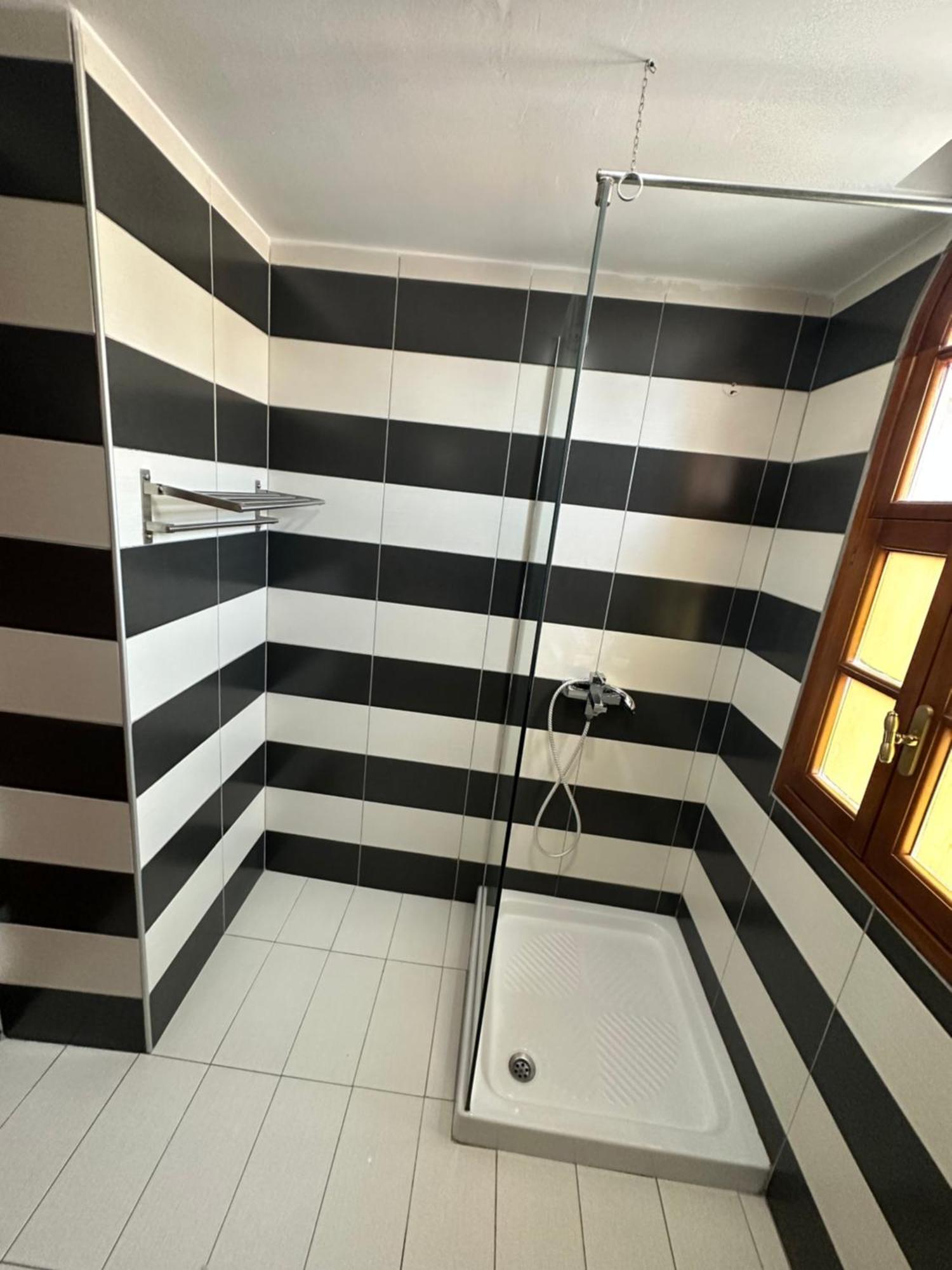 Monte Cristo Hotel With Rooftop Pool Sarandë エクステリア 写真