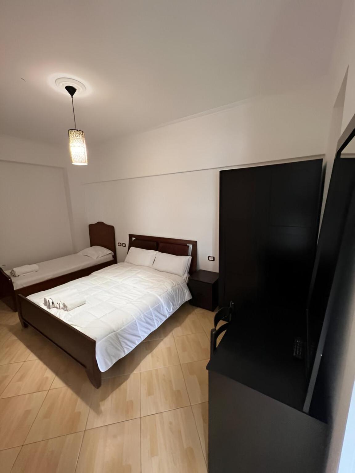 Monte Cristo Hotel With Rooftop Pool Sarandë エクステリア 写真